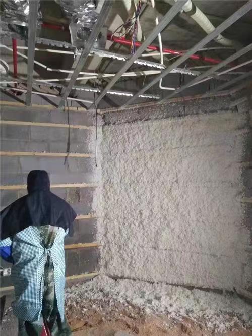 KTV、酒吧無(wú)機(jī)纖維隔音噴涂 (6)